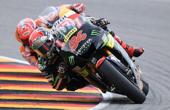 Jonas FOlger intip data Rossi dan Vinales