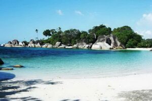 Destinasi Pantai Di Pulau Belitung Dengan Pasir Putih