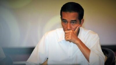 Terus Anjlok, Elektabilitas Jokowi Tinggal 35 Persen