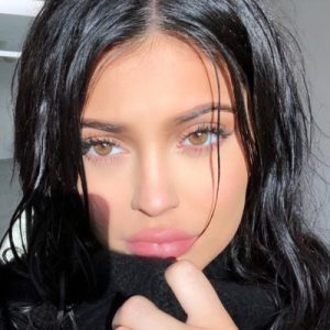 Gara-gara Twit Kylie Jenner Setitik, Rusak Saham Snapchat Sebelanga