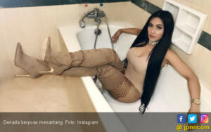 Denada Berpose Nyaris Bugil, Ini Tanggapan Netizen