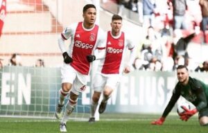 Justin Kluivert Ingin Ikuti Jejak Ayah Main di Barcelona