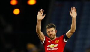 Michael Carrick Bakal Pensiun Akhir Musim