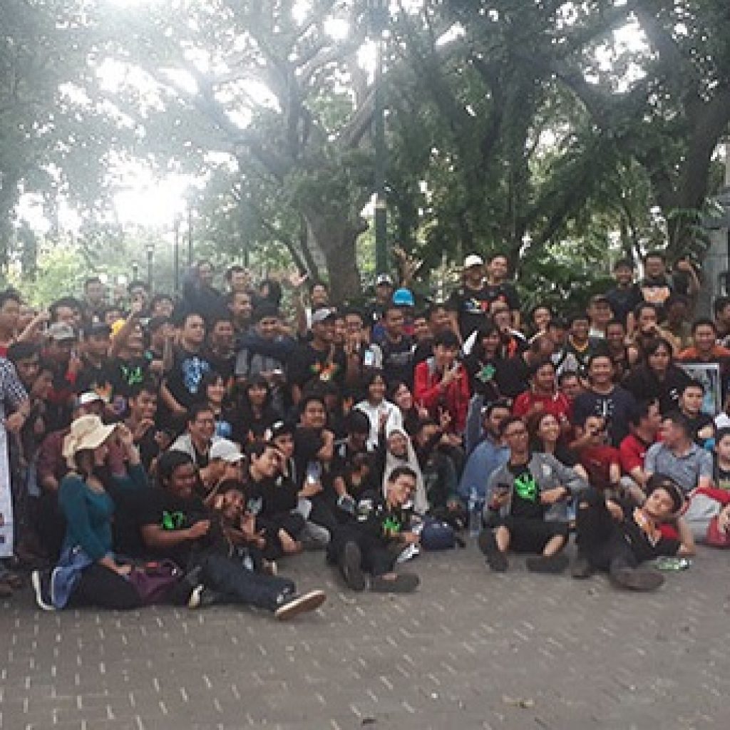 Komunitas Pokemon Go Padati Taman Suropati