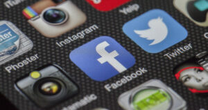 Golkar Nilai Facebook Indonesia Tak Perlu Ditutup