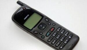 Ponsel Nokia 2010 Versi Baru Diluncurkan