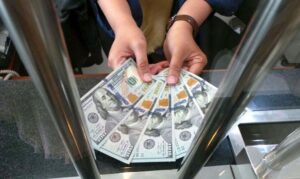 Nilai Tukar Dollar AS Tembus 14.000 Rupiah