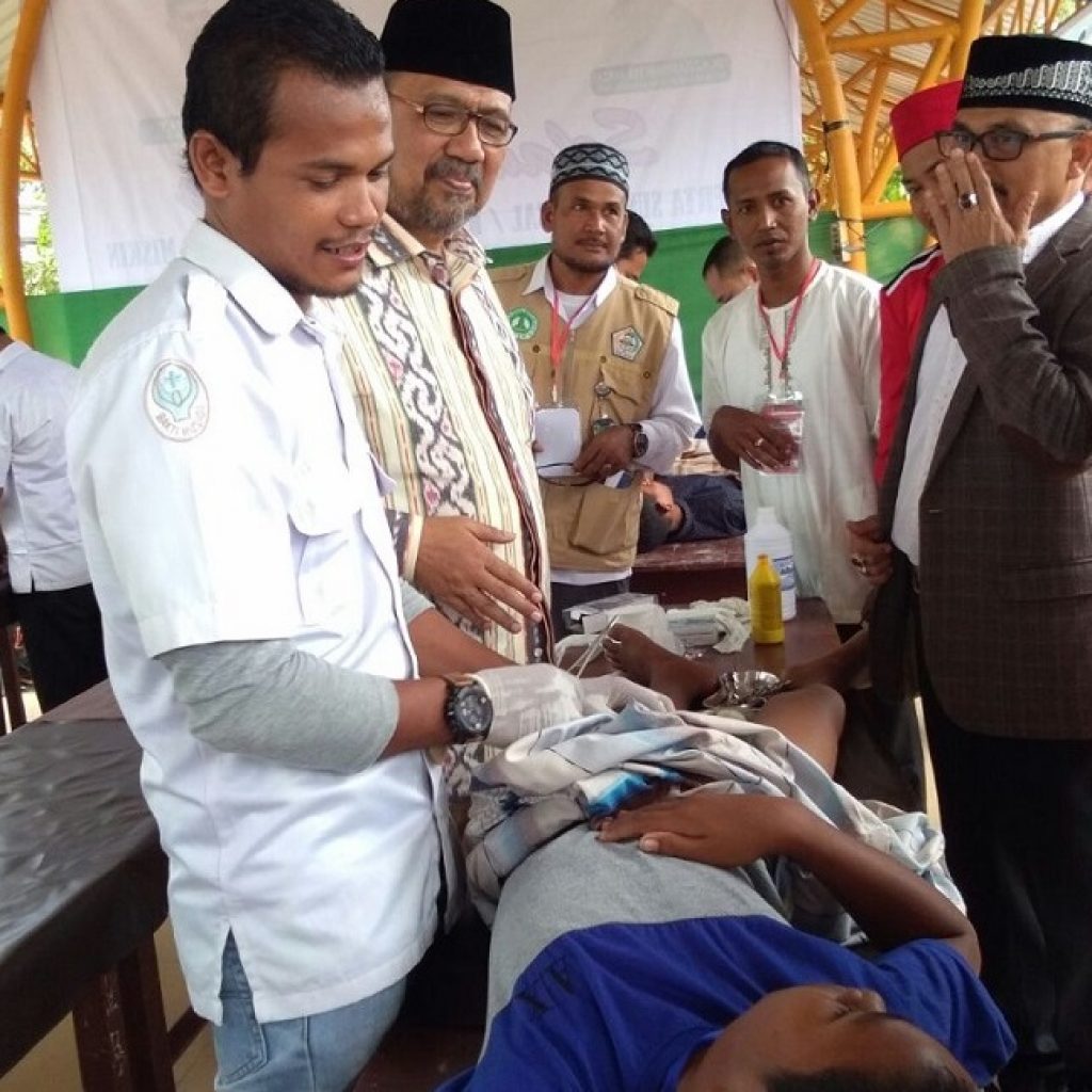 Firmandez Khitan Massal 287 Anak Yatim di Aceh Utara