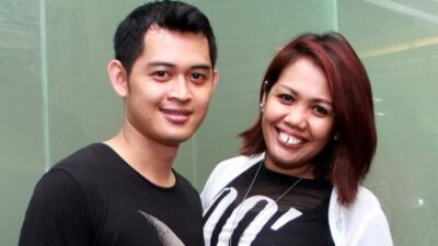 Mantan Suami Elly Sugigi Jualan Es Kepal