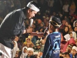 Demul: 1 Desa 10 Sarjana dan 1 Doktor
