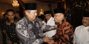Gatot Cium Tangan SBY, Ini Reaksi Golkar