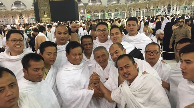 Ada Kader Golkar Ikut Bertemu Habib Rizieq di Makkah