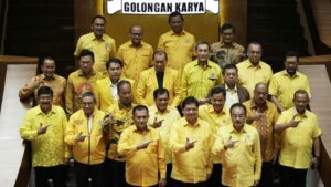 Olsu Babay Minta Kader Golkar Tak Dukung Jokowi Ditindak