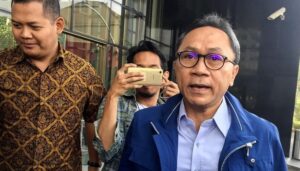KPK Periksa Zulkifli Hasan Terkait Kasus Bupati Lampung Selatan