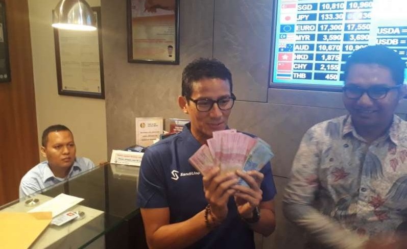 Kemarin Sandiaga Tukar Dollar, Hari Ini Rupiah Menguat Radar Aktual