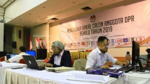 Kocak, Inilah 13 Cara Menipu Caleg