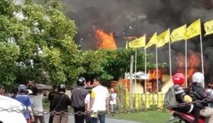 Kantor Golkar Palangkaraya Terbakar, Motif Politik?