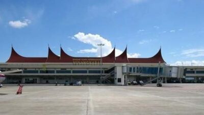 Tiket Mahal, Ribuan Penumpang Berkurang, Bandara Sepi