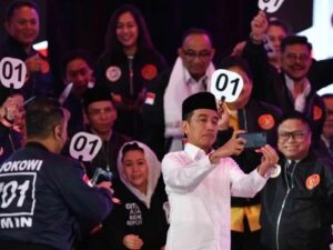 Gencara Deklarasi Sana-Sini, Elektabilitas Jokowi Malah Jeblok