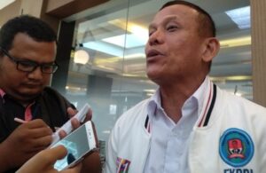 Takut Kalah, Caleg-Caleg Partai Pengusung Ogah Pasang Foto Jokowi