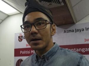 PSI: Elektabilitas Jokowi Jeblok Karena Kasus Korupsi Partai Pendukung