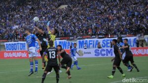 2 Gol Osas Saha Tumbangkan Persib di Jalak Harupat