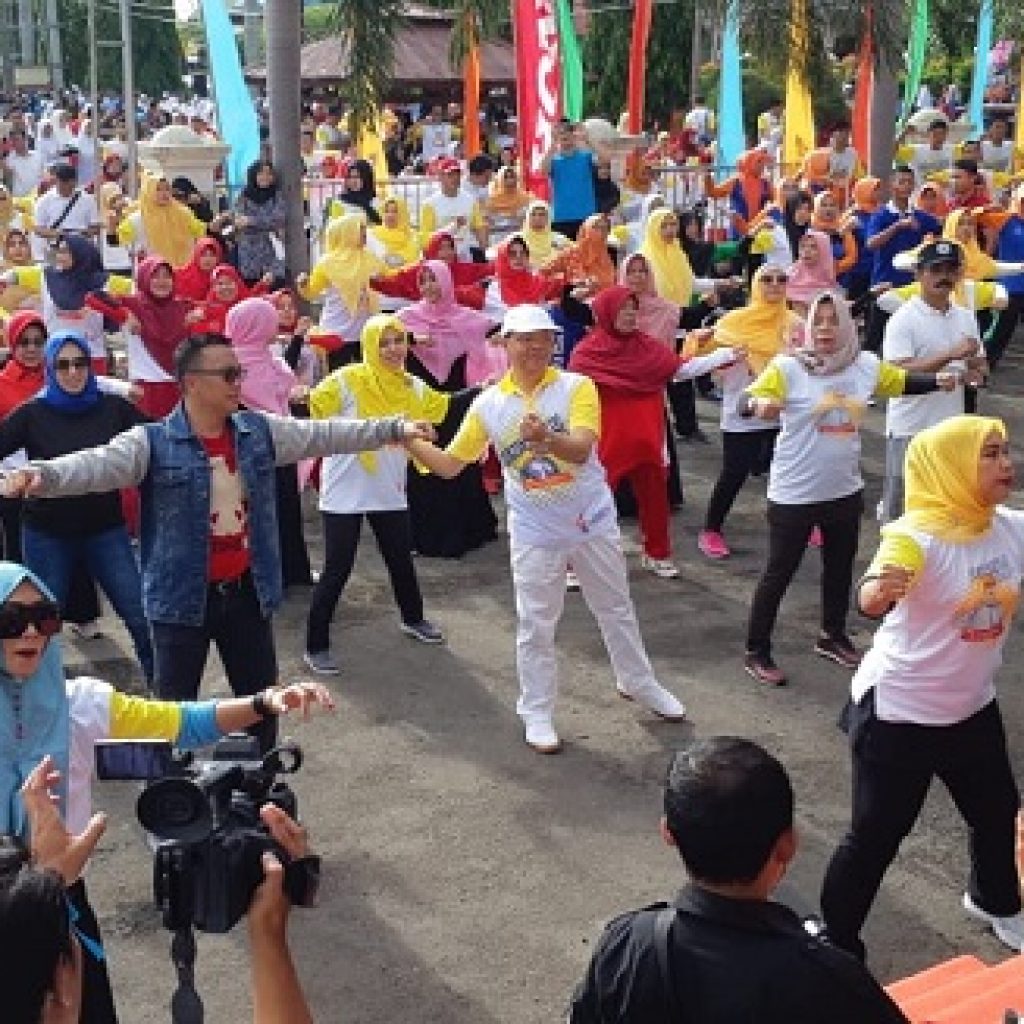 Ketika Gubernur Bengkulu Bergoyang Yo Botoi-Botoi Radar Aktual