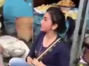 Viral! Tukang Sayur Di Purwokerto Ini Mirip Syahrini