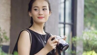Dinda Hauw, Mantap Berhijab Setelah Mimpi Pesawatnya Jatuh