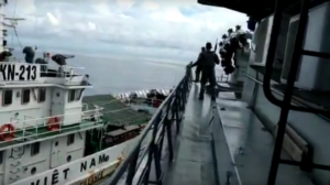 Tangkap Maling Ikan di Natuna, KRI Tjiptadi-381 Ditabrak Kapal Vietnam