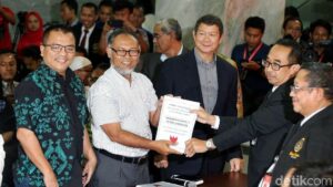 7 Tuntutan Prabowo-Sandi, Jadi Presiden Atau Pemilu Ulang