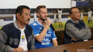 Rrene Mihelic, Gelandang Anyar Persib Asal Slovenia