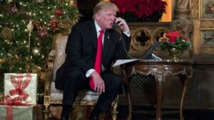 Trump Naikkan Pajak Produk China 10 Persen, Perang Dagang?