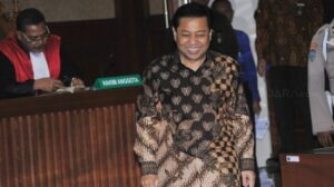5 Drama Papa Novanto, Mulai Tiang Listrik Hingga Restoran Padang