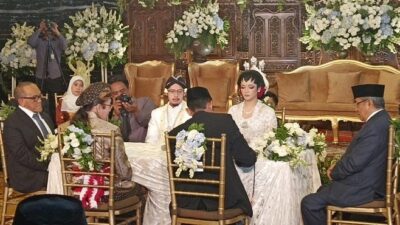 ARB Jadi Saksi Nikah Putra Yorrys Raweyai