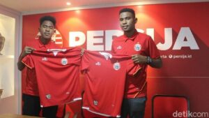 Persija Kontrak Kakak Beradik Fatari, Braif dan Brian