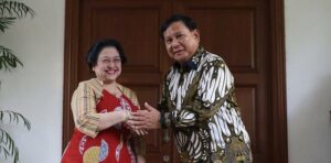 Daripada Demokrat dan PAN, Gerindra Lebih Menguntungkan Jokowi