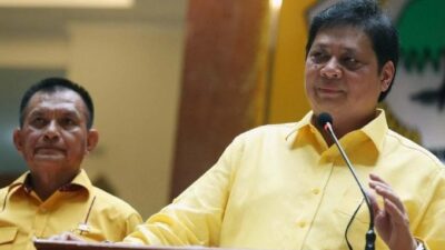 Airlangga Diminta Mundur Dari Ketum Golkar Secara Terhormat
