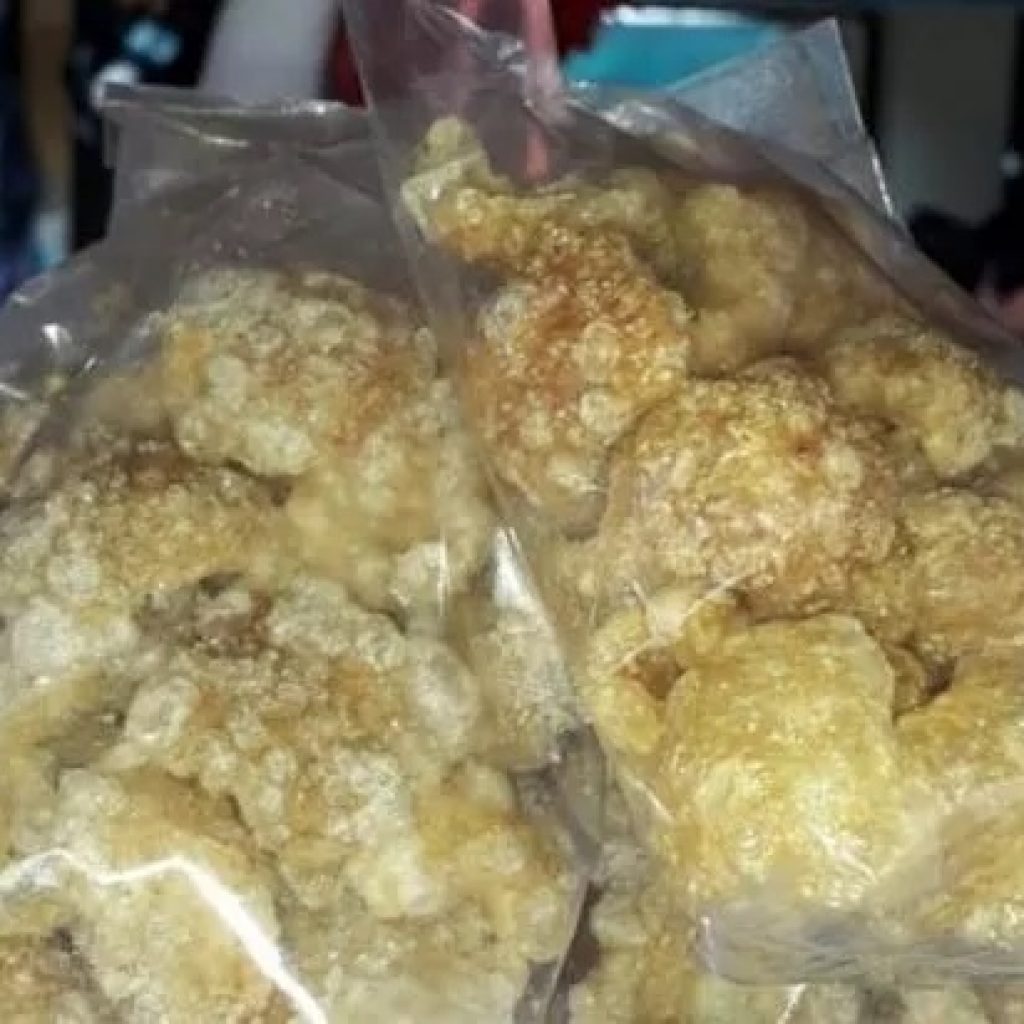 Waspada! Kerupuk dan Sosis Mengandung Babi Dijual Bebas di Singkawang