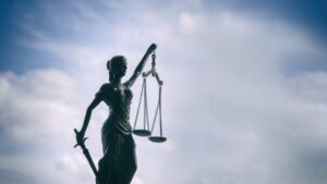 Menang Curang, Legitimasi di Awang