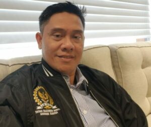 Airlangga Diminta Mundur Terhormat, ETOS Indonesia: Realistis!