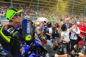Kurang Impresif di MotoGP, Bautista Sarankan Rossi Pindah ke Superbike