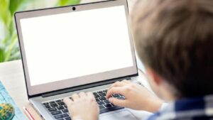 Ingin Go Digital, Internet RI Masih Kalah Cepat Dari Kamboja
