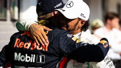 Verstappen: Tak Ada Yang Istimewa Tentang Lewis Hamilton