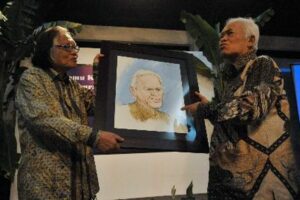 Jakob Oetama Raih Achmad Bakrie Award Bidang Jurnalisme