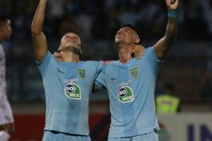 Banjir Gol! Persela Tumbangkan PS Tira Persikabo 6-1