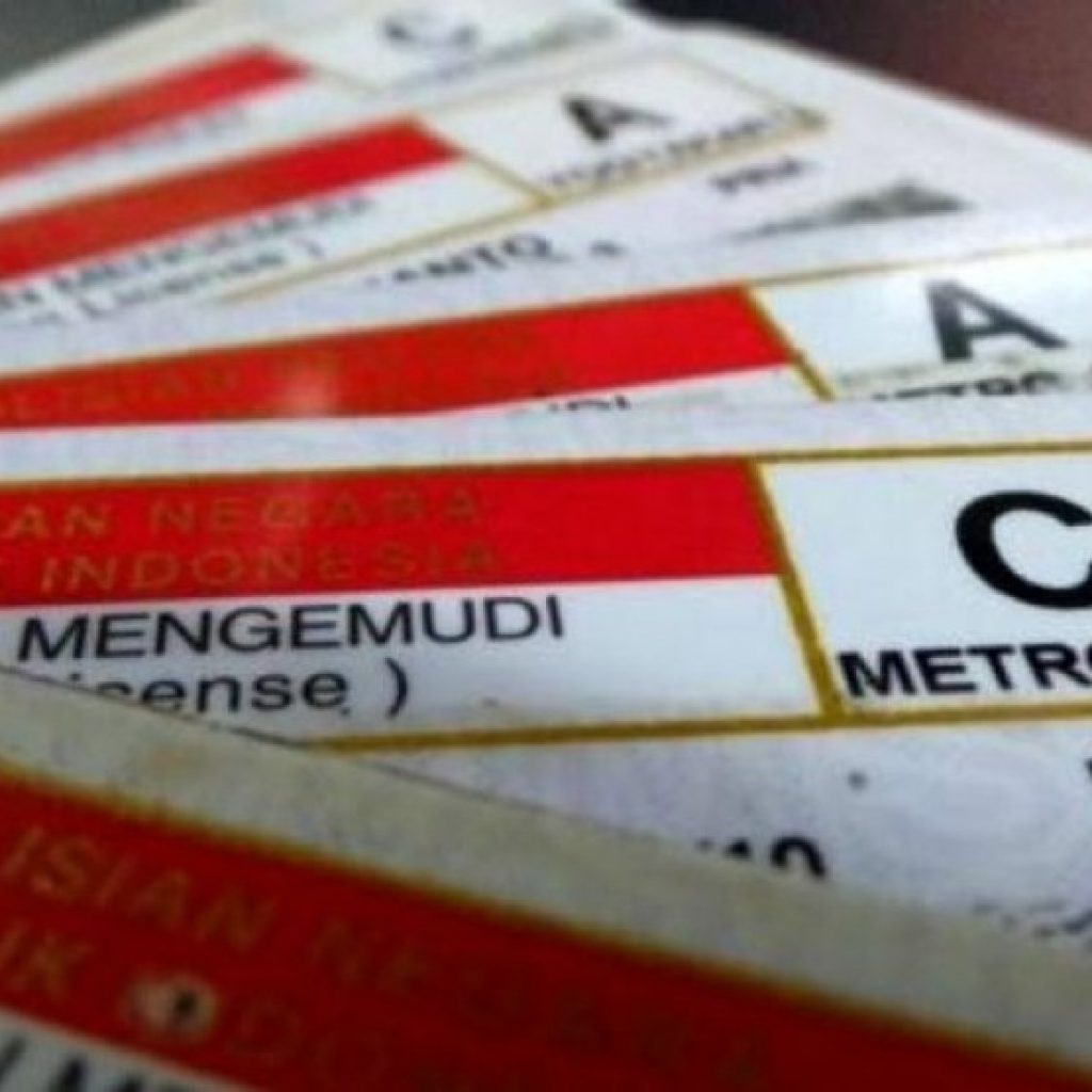 Canggih! SIM Kendaraan Merangkap Uang Elektronik