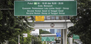 Taksi Online Bebas Ganjil Genap, Organda Tak Setuju