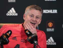 Solskjaer: MU Tak Menyesal Lepas Lukaku dan Alexis