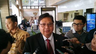 Airlangga Terima Kunjungan Kader AMPI di Kantor Kemenko Perekonomian